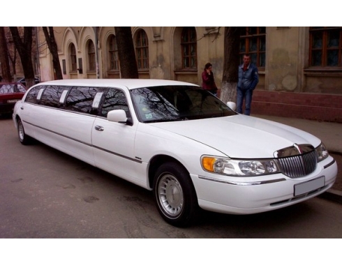 Лимузин Lincoln Town Car